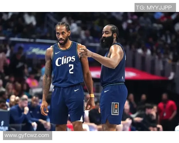 勇士与快船激战正酣NBA直播精彩瞬间回顾与分析